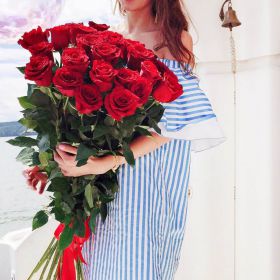 19 длинных роз 140 см